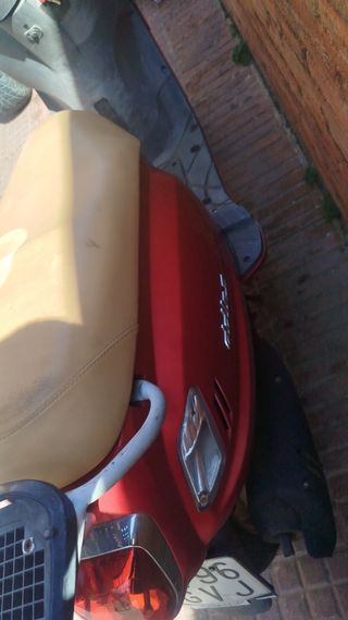 Moto Sym Fiddle II 125cc Roja