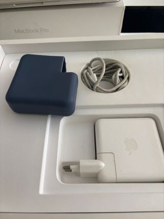 MacBook Pro Touch Bar Plata