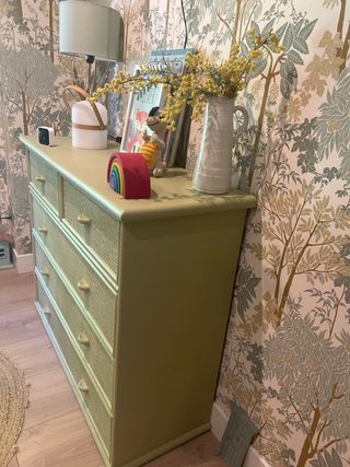 Cassettiera vintage in bambù verde