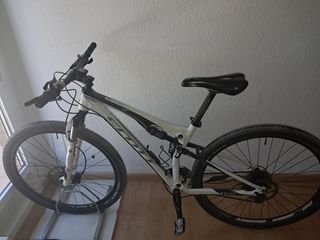 Bicicleta de Montaña Scott Blanca