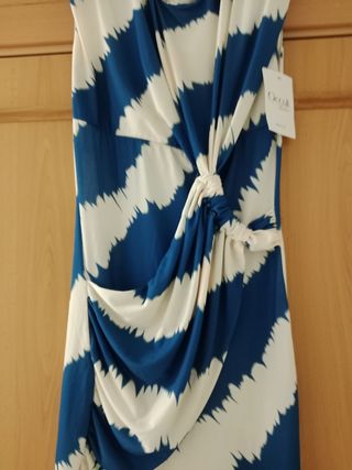 Vestido azul y blanco sin estrenar