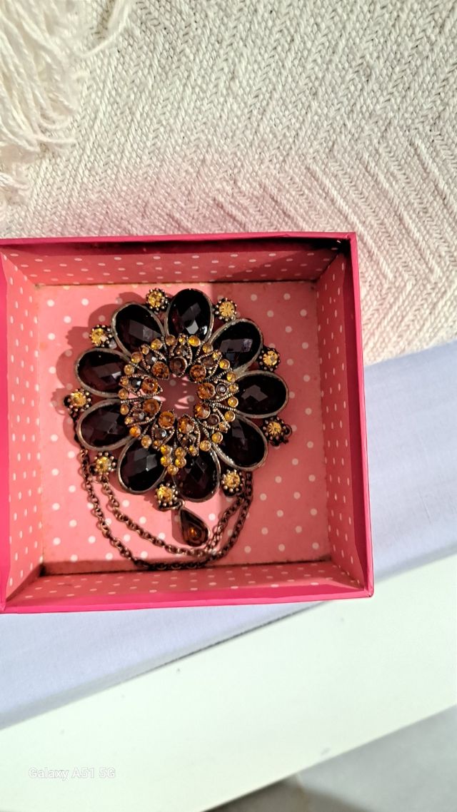 Broche Fiesta Marrón y Dorado