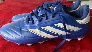 Botas de fútbol Adidas azules talla 44
