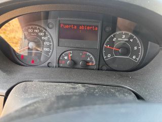 Citroen Jumper con caja i plataforma