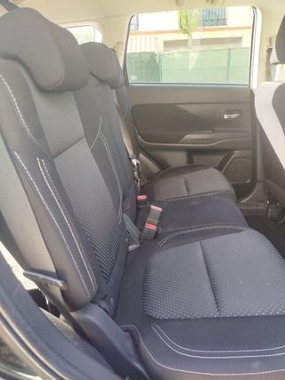 Mitsubishi Outlander 2.0 motion gasolina 7 plazas