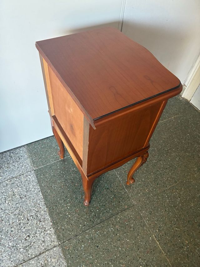Mesita de noche Luis XVI vintage madera maciza