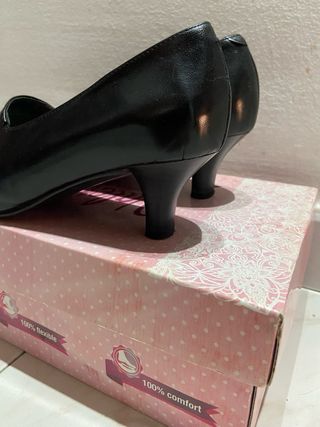Zapatos de tacón negros