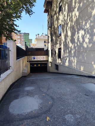 Particular vendo plaza de garaje