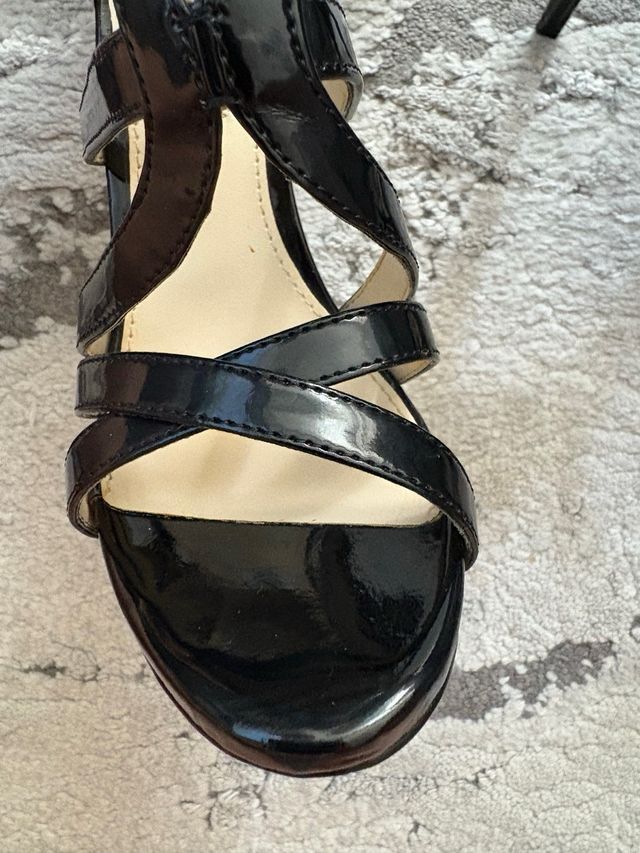 Sandalias Steve Madden Negras Tacón Alto