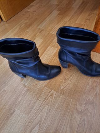 Botines de tacón 7 cm negros