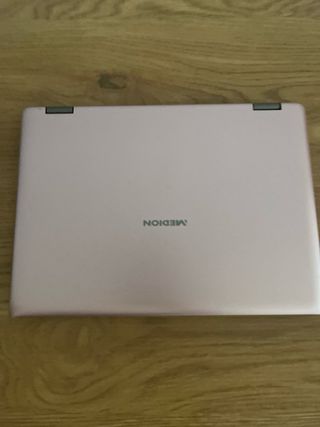 Portátil Medion Akoya E2221T.Táctil.