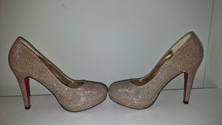 Zapatos de fiesta dorados brillantes talla 39