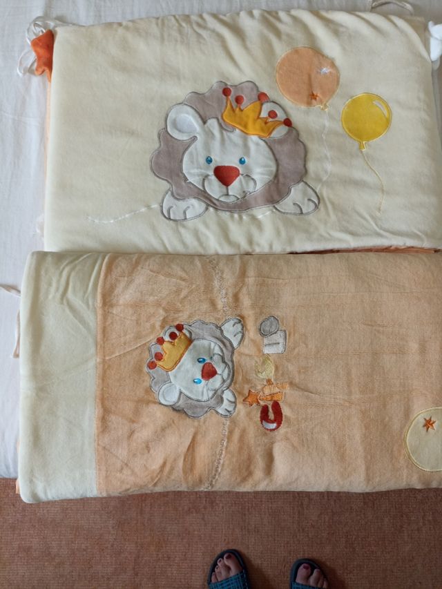 Edredón y chichonera infantil