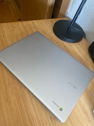 Acer Chromebook 314 Plateado, muy buenas condicion
