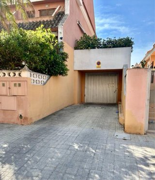 ALQUILER PLAZA PARKING.EL PERELLONET (VALENCIA)