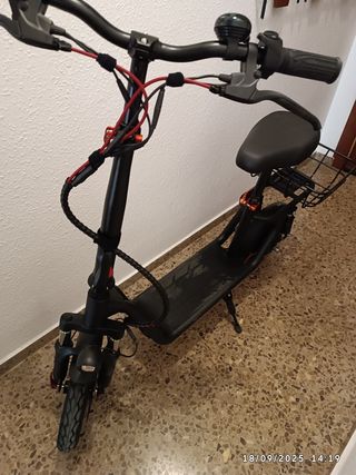 Patinete eléctrico con Cesta y Asiento excelente 