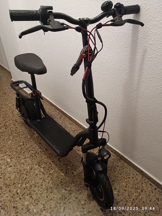 Patinete eléctrico con Cesta y Asiento excelente 