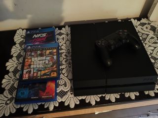 PS4 1TB + 3 Juegos