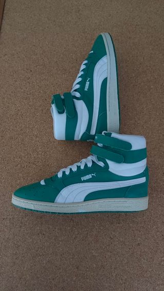 Zapatillas Puma altas verdes y blancas