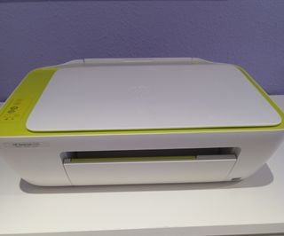 Impresora HP Blanca y Verde