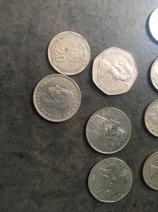 Lote de monedas de varios países