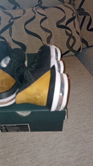 Nike LeBron 16 Low Soundtrack T40