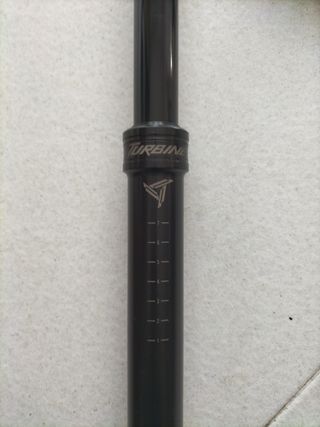 Tija telescópica Race Face Turbine.