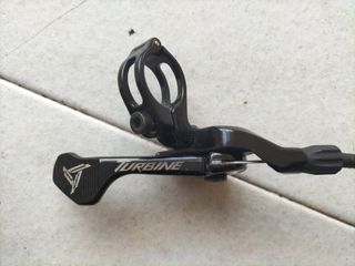 Tija telescópica Race Face Turbine.