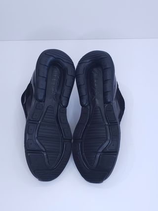 Nike Air Max 270 Triple Black