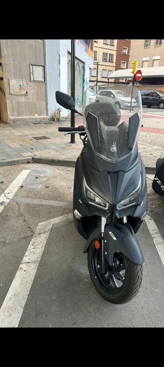 Moto 125cc marca Sym joy Max z +s Año 2023 abril