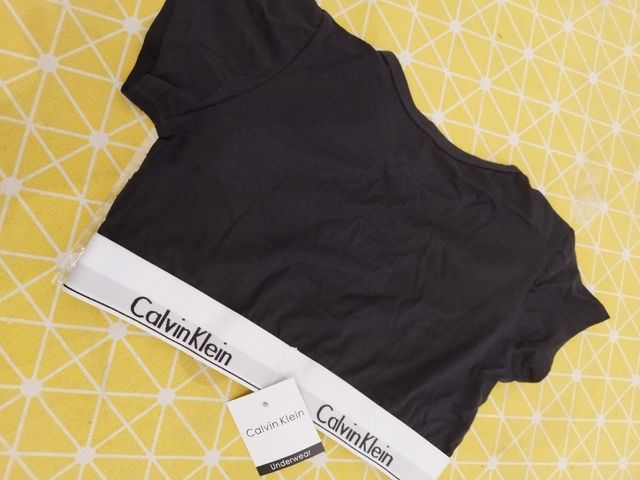 Top Calvin Klein S