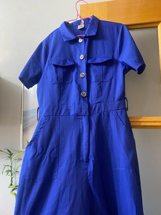 Mono elegante azul