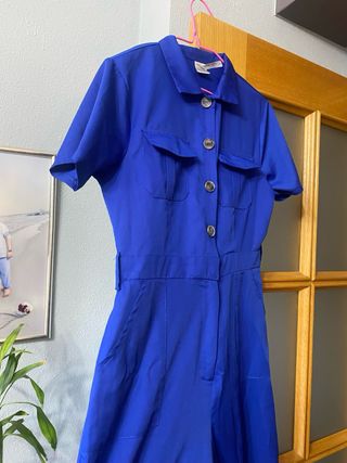 Mono elegante azul