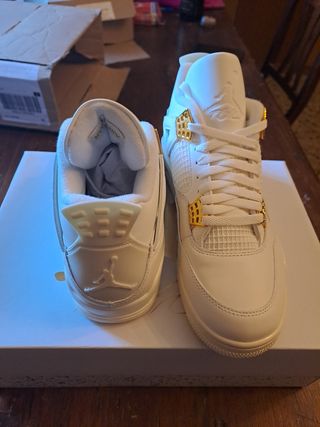 Air Jordan 4 Metallic Gold White