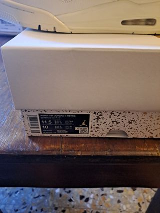 Air Jordan 4 Metallic Gold White