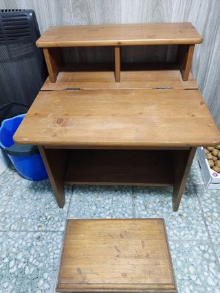 Escritorio pupitre madera con arcón
