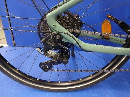 Bicicleta eléctrica trekking motor central E-Actv 500 Verde