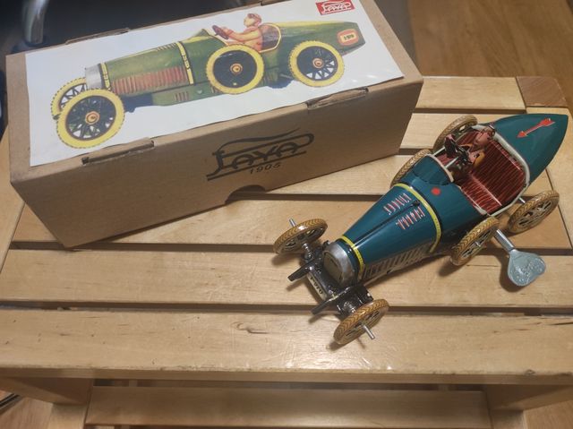 Coche de cuerda Juguete Antiguo de Colección