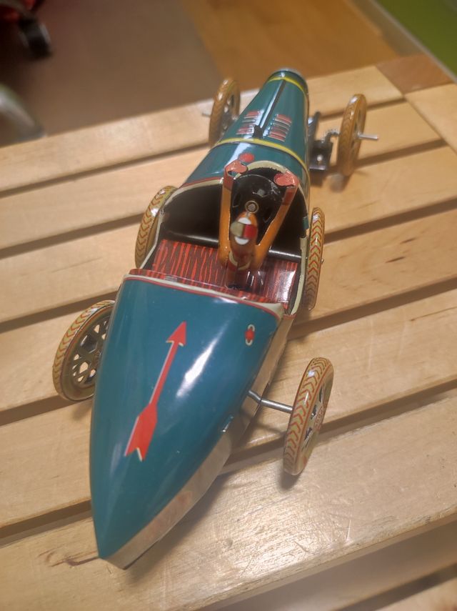 Coche de cuerda Juguete Antiguo de Colección