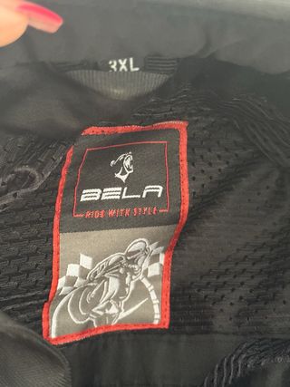 Chaqueta de moto negra
