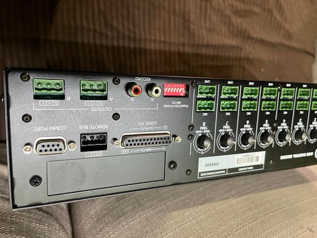 Mixer digitale e processore di segnale EAW DX810