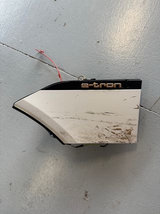 Audi e-tron cargador conductor