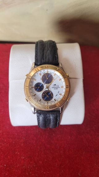 Reloj Lotus Cronógrafo Alarma Oro y Negro
