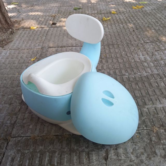 Orinal para niño ballena
