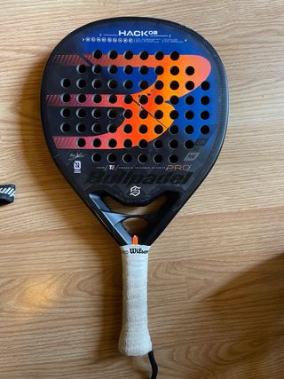 Pala de pádel Bullpadel Hack 02
