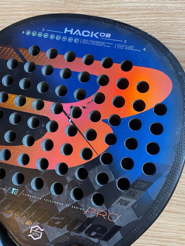 Pala de pádel Bullpadel Hack 02