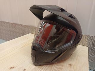Casco de moto negro. Casi nuevo, talla XL