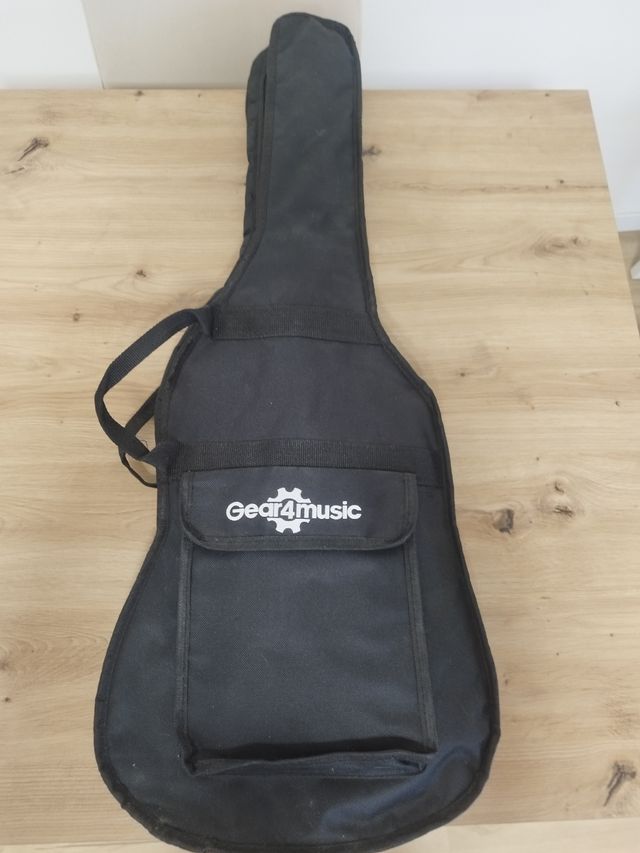 Guitarra Eléctrica Negra + Accesorios