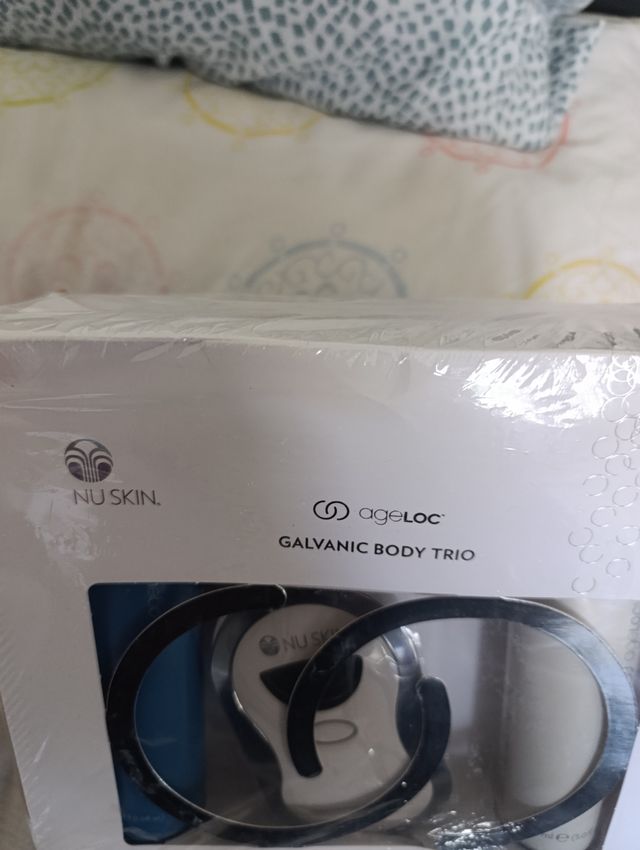 Nu Skin ageLOC Galvanic Body Trio