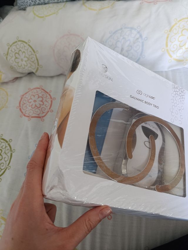 Nu Skin ageLOC Galvanic Body Trio
